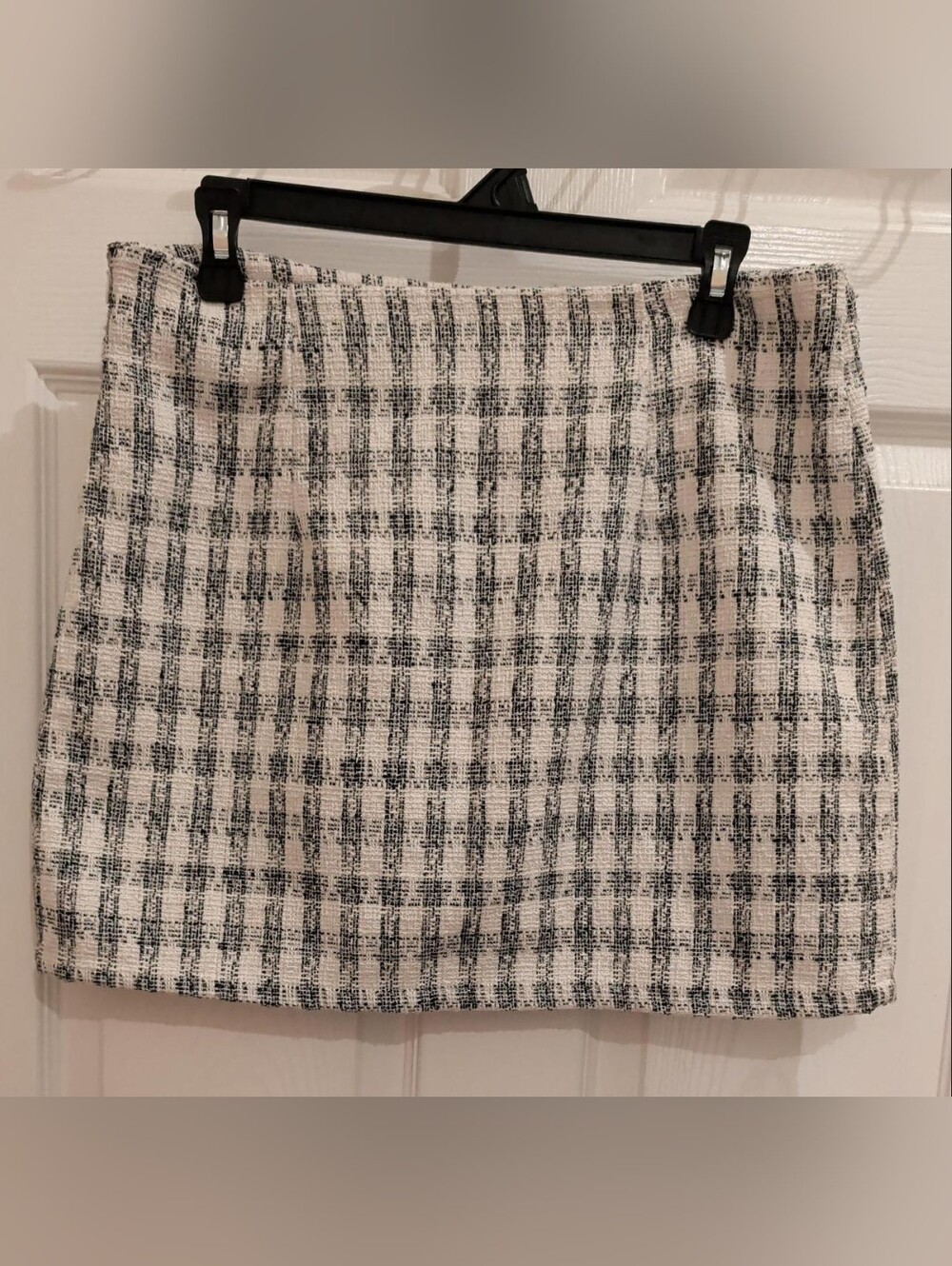 Francesca's Collections Black and White Plaid Tweed Mini Skirt